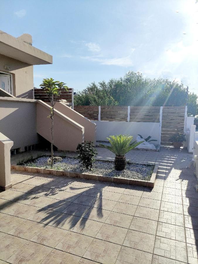 # 6 Giorgos & Chara Apartments Nea Kydonia Eksteriør billede